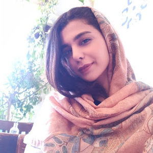 Meet your Posher, Shirin